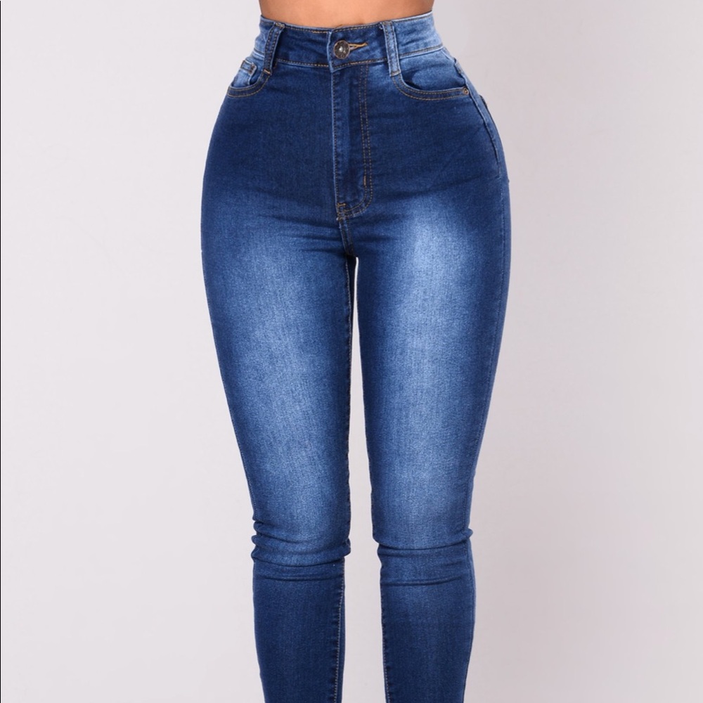 BNWT Fashion Nova Salem high rise jeans
